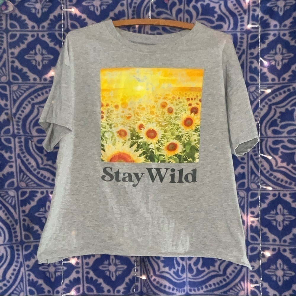 AWAKE womans plus grey crop with sunflower print, 2XL